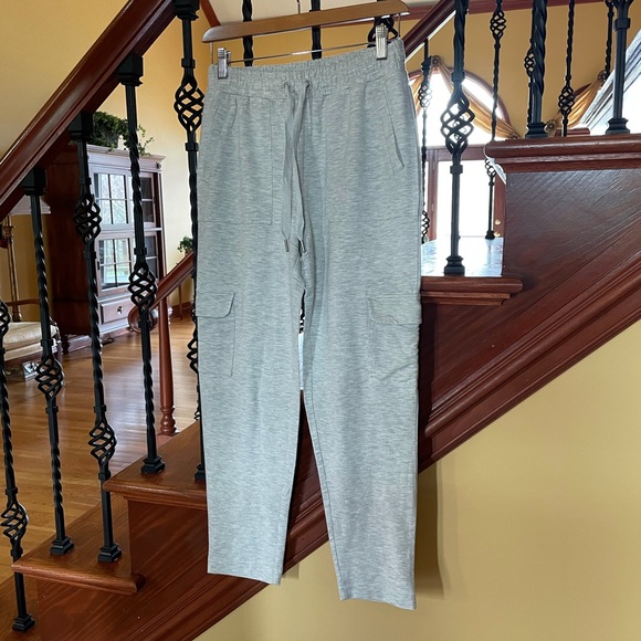 Banana Republic Pants - Banana Republic Cargo soft pants